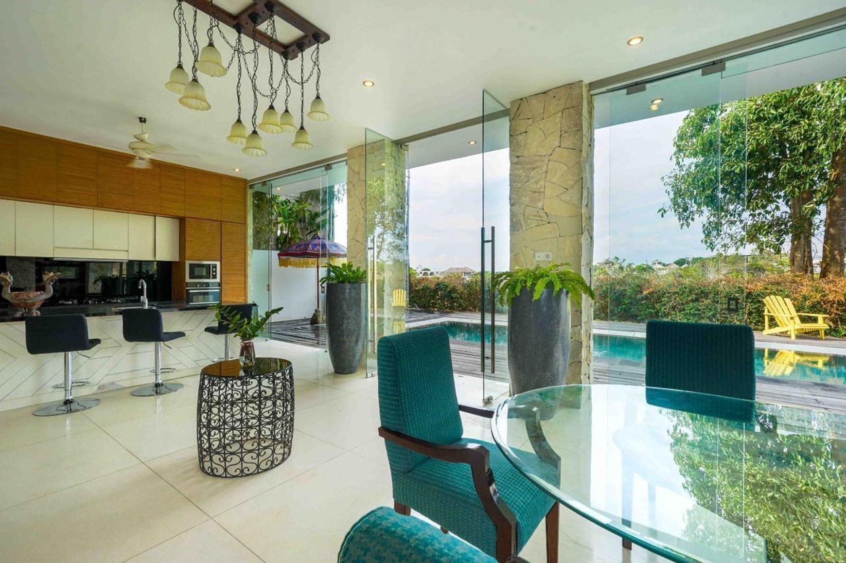 Luxury Golf-Front Estate with Panoramic Ocean Views in Pecatu, Uluwatu