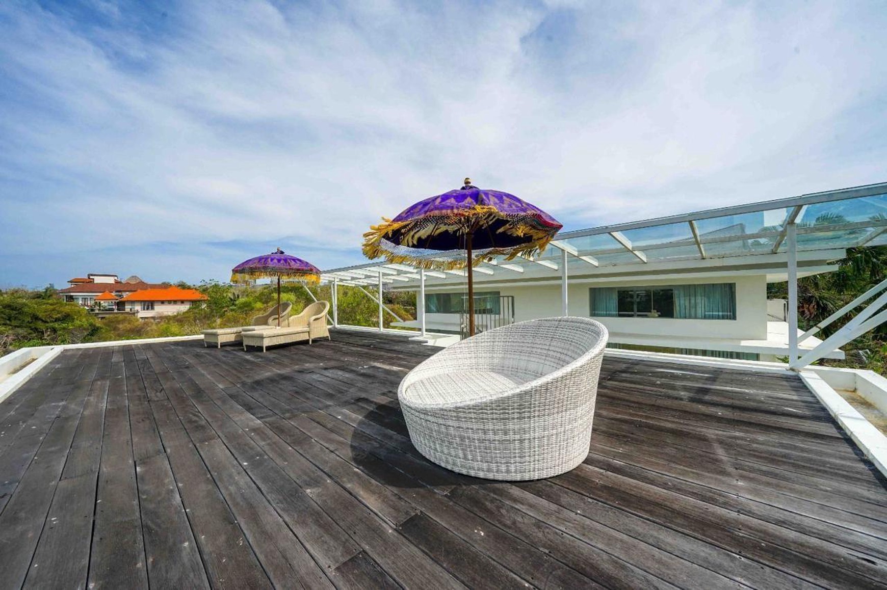 Luxury Golf-Front Estate with Panoramic Ocean Views in Pecatu, Uluwatu