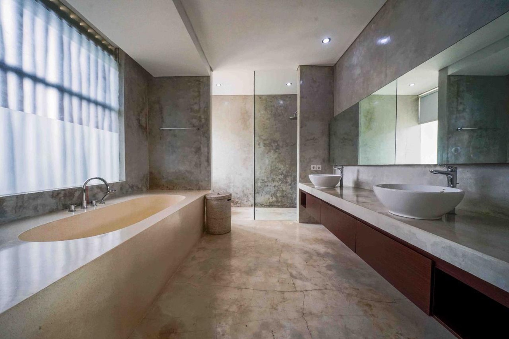 Luxury Golf-Front Estate with Panoramic Ocean Views in Pecatu, Uluwatu