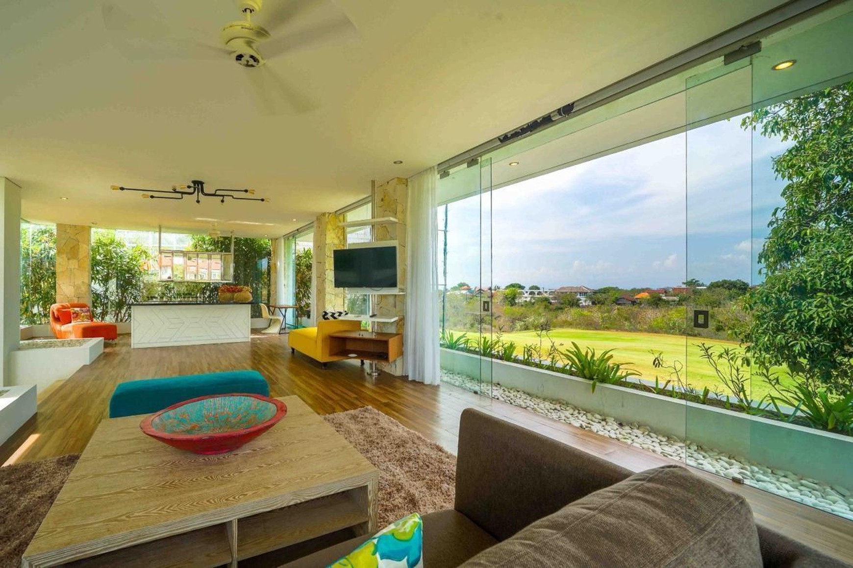 Luxury Golf-Front Estate with Panoramic Ocean Views in Pecatu, Uluwatu
