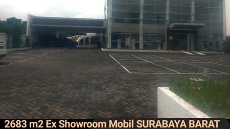 Disewakan Ex Showroom Mobil Surabaya Barat Jalan Raya Menganti - Lakarsantri - Wiyung - Nol Jalan Raya - Parkiran Mobil Luas dekat Pakuwon Mall, Citraland , Wisata Bukit Mas 