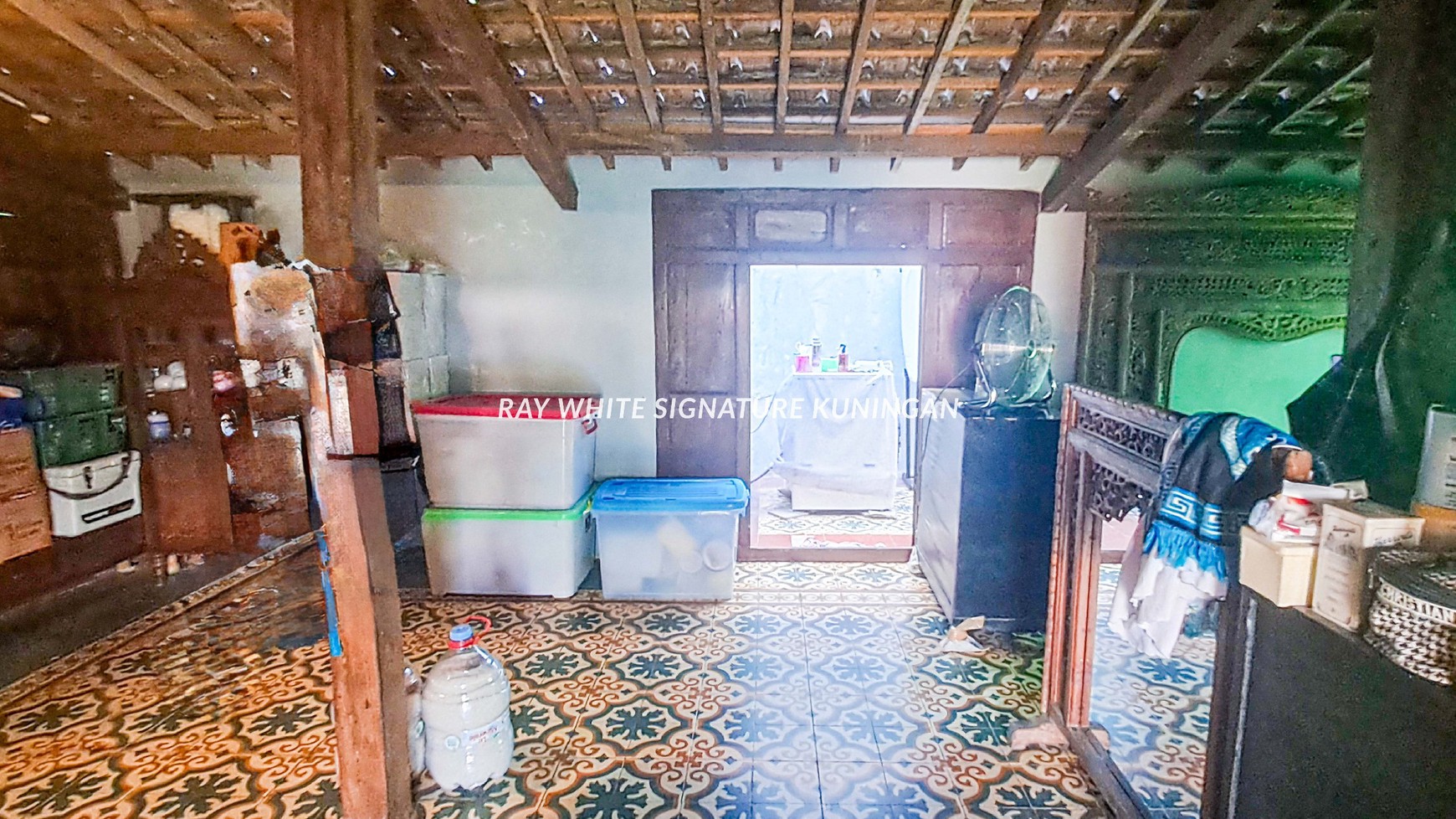 Tanah Posisi Hook Cocok Untuk Hunian di Jl Cililin Area Tenang