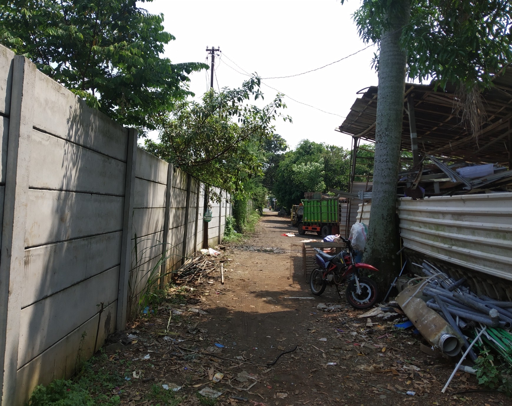 Tanah Pinggir Jalan, Siap Bangun di Sawangan, Depok