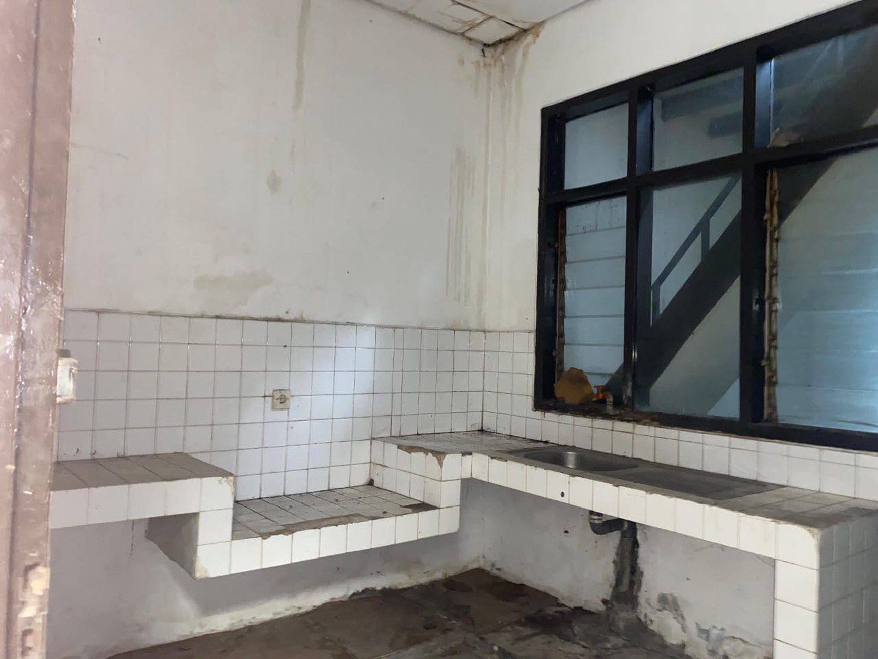 Dijual Rumah di Kembar Indah Hitung Tanah