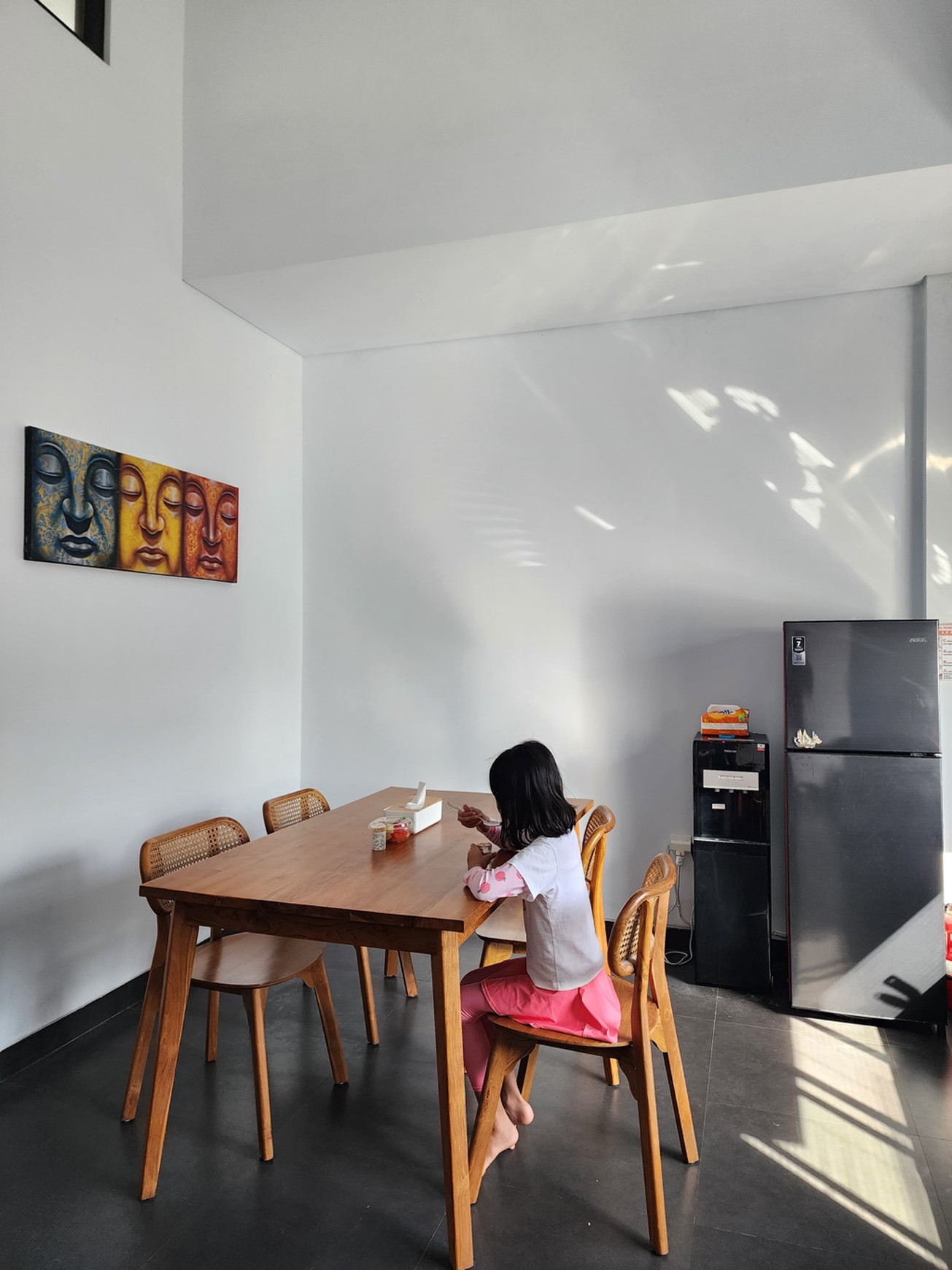 Freehold - Modern 2-Bedroom Villa with Rooftop & Garden in Prime Location Nusa Dua