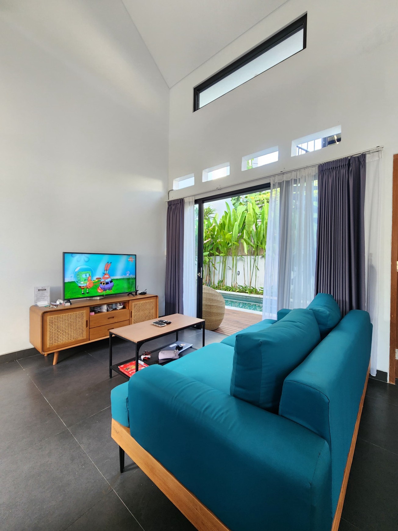 Freehold - Modern 2-Bedroom Villa with Rooftop & Garden in Prime Location Nusa Dua