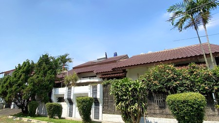 Dijual Rumah Luas & Nyaman di Cinere Blok H - 1,5 Lantai, Lokasi Strategis