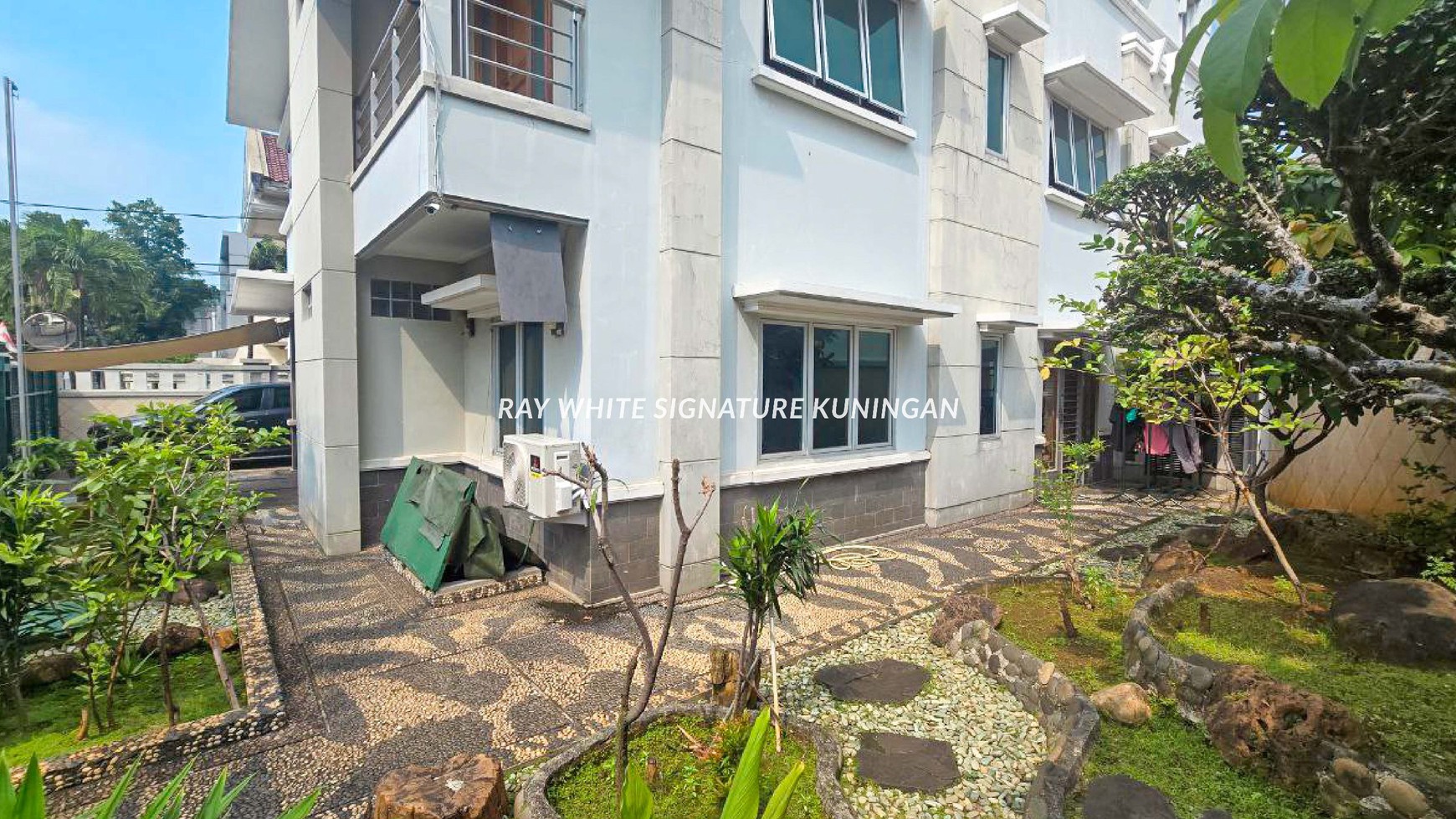 Dijual Rumah Siap Huni dengan Lokasi Prime di Cideng Jakarta Pusat