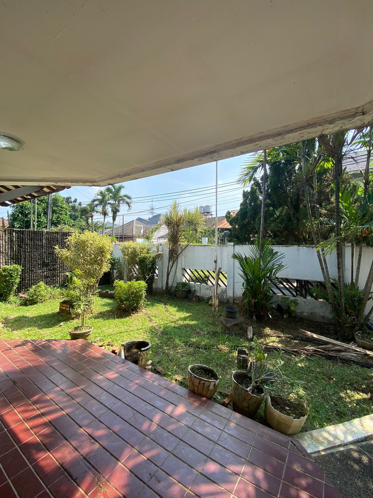 Rumah Luas 432m&#xb2; di Cinere 1,5 Lantai Lokasi Strategis Dekat Akses Tol & Mall