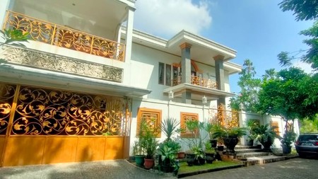 Dijual Rumah Mewah di Villa Gunung Lestari.