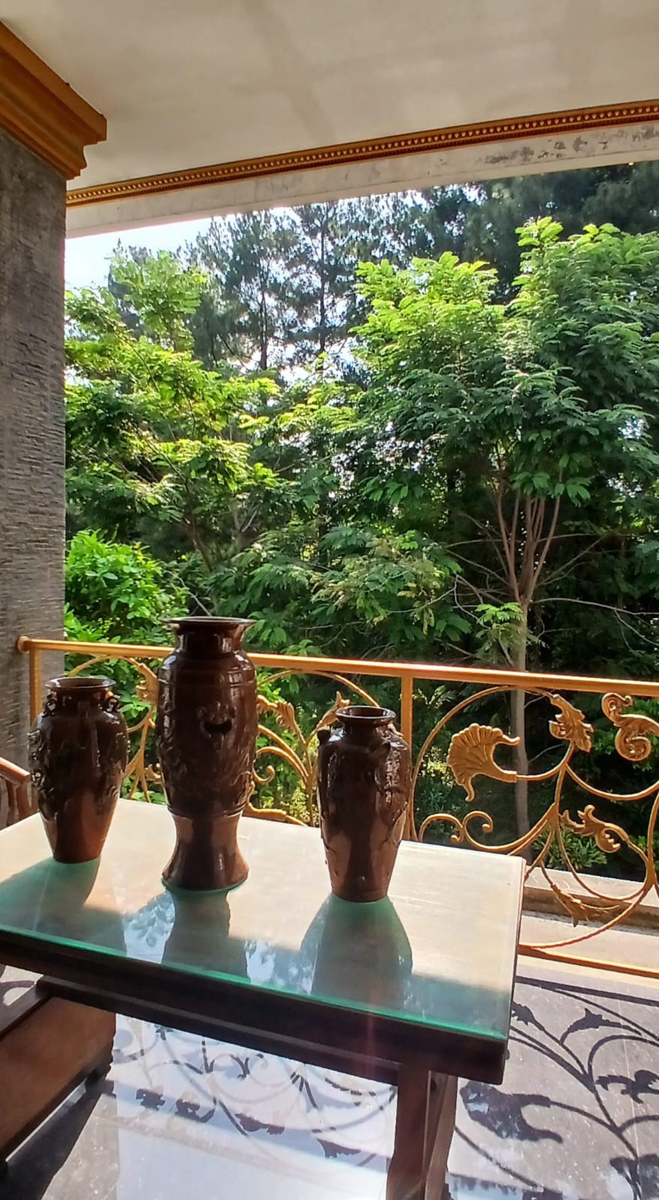 Dijual Rumah Mewah di Villa Gunung Lestari.