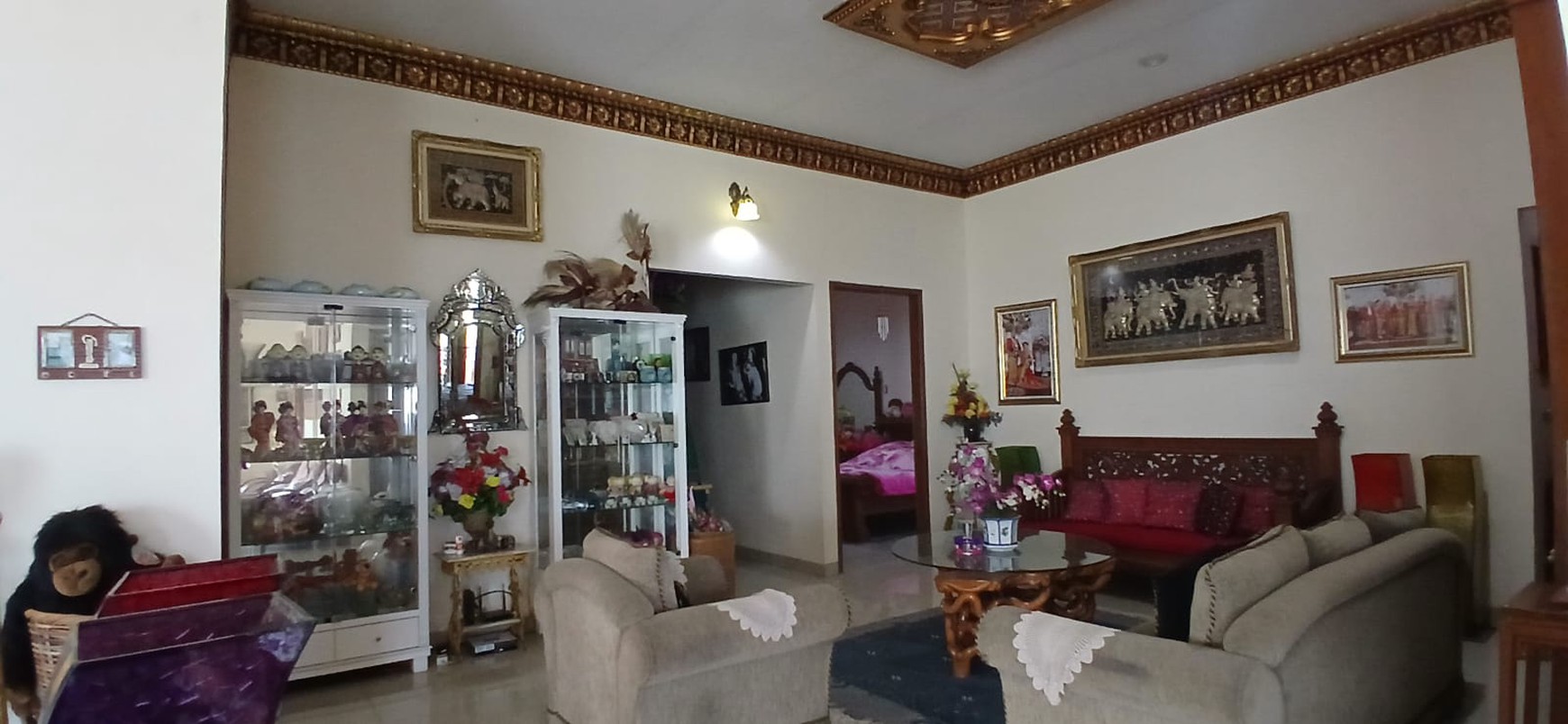 Dijual Rumah Mewah di Villa Gunung Lestari.