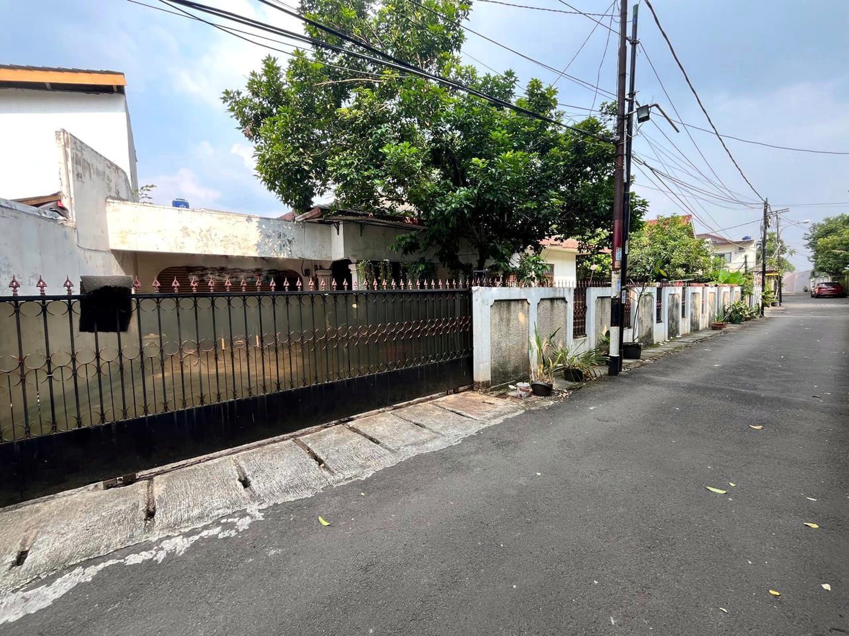 Rumah 1 Lantai, bebas banjir, Lokasi strategis di Rempoa