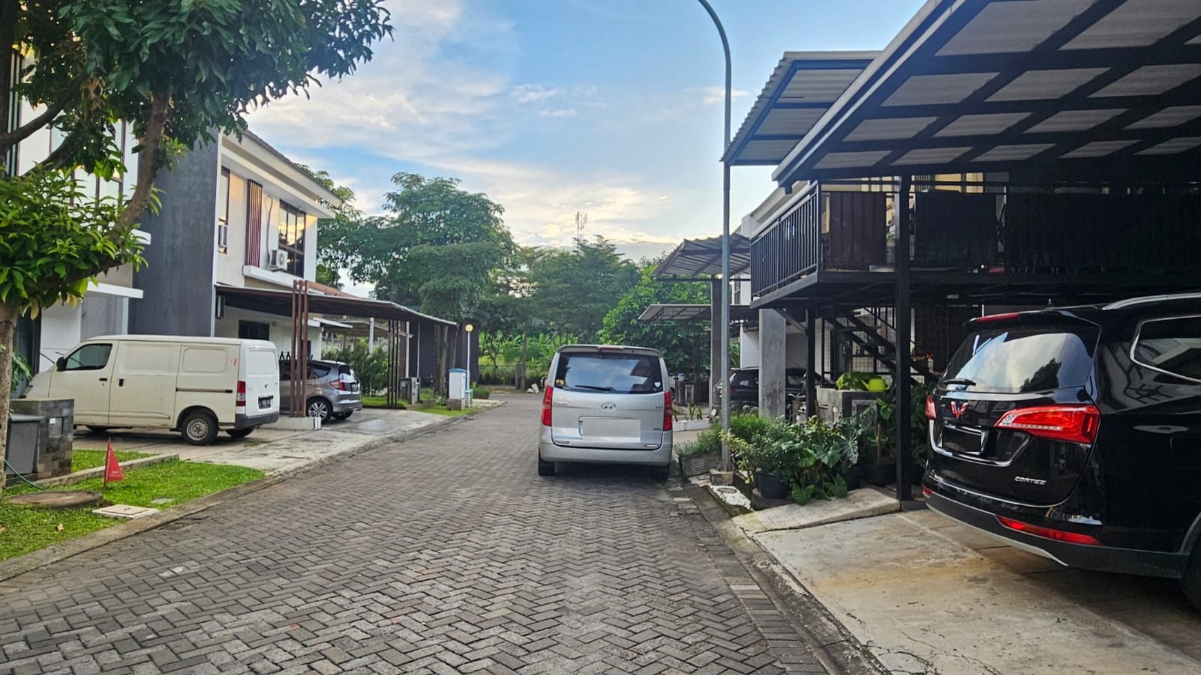 Rumah Minimalis, 2 Lantai Siap huni dalam Cluster di Buaran- Serpong