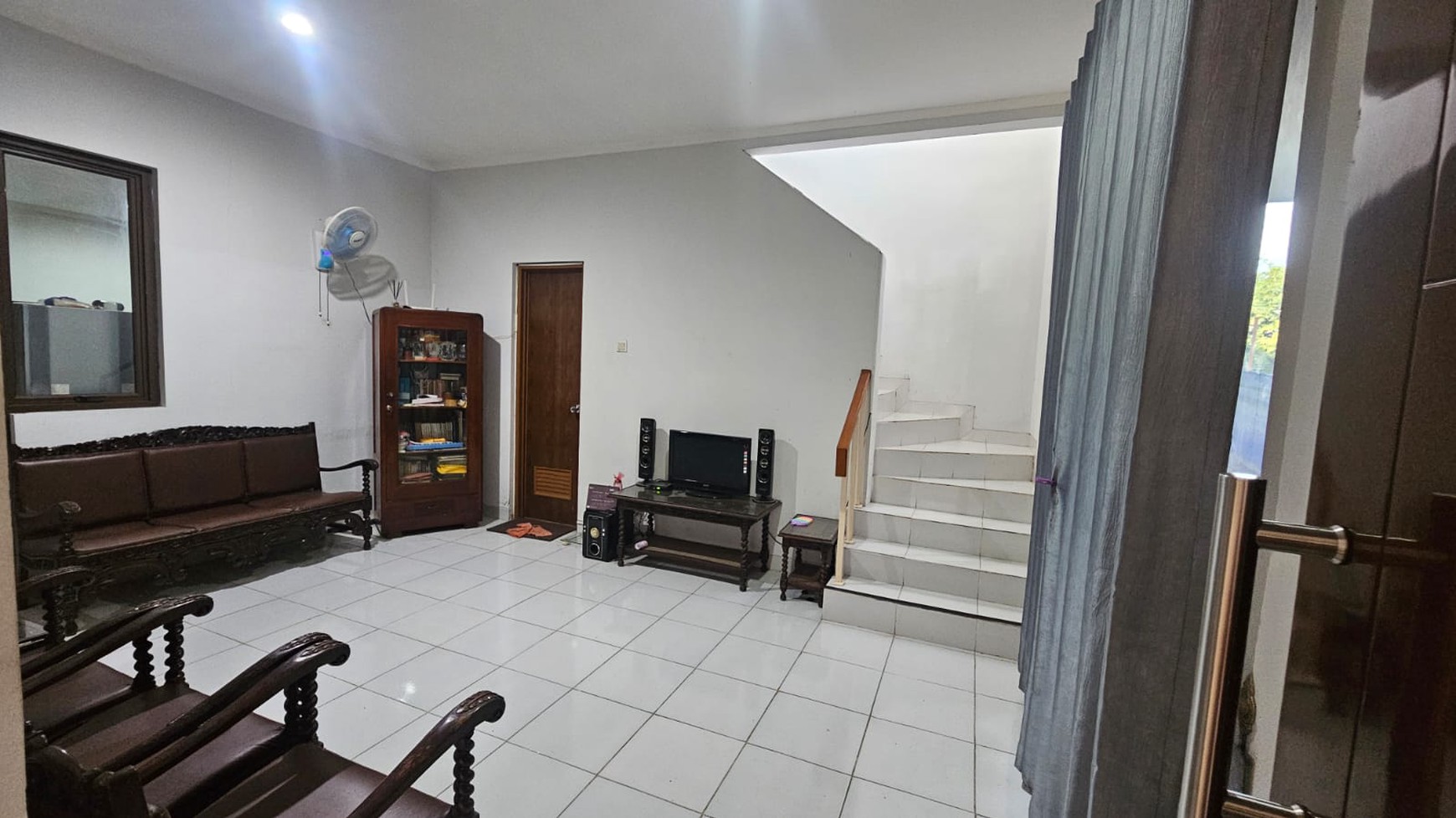 Rumah Minimalis, 2 Lantai Siap huni dalam Cluster di Buaran- Serpong