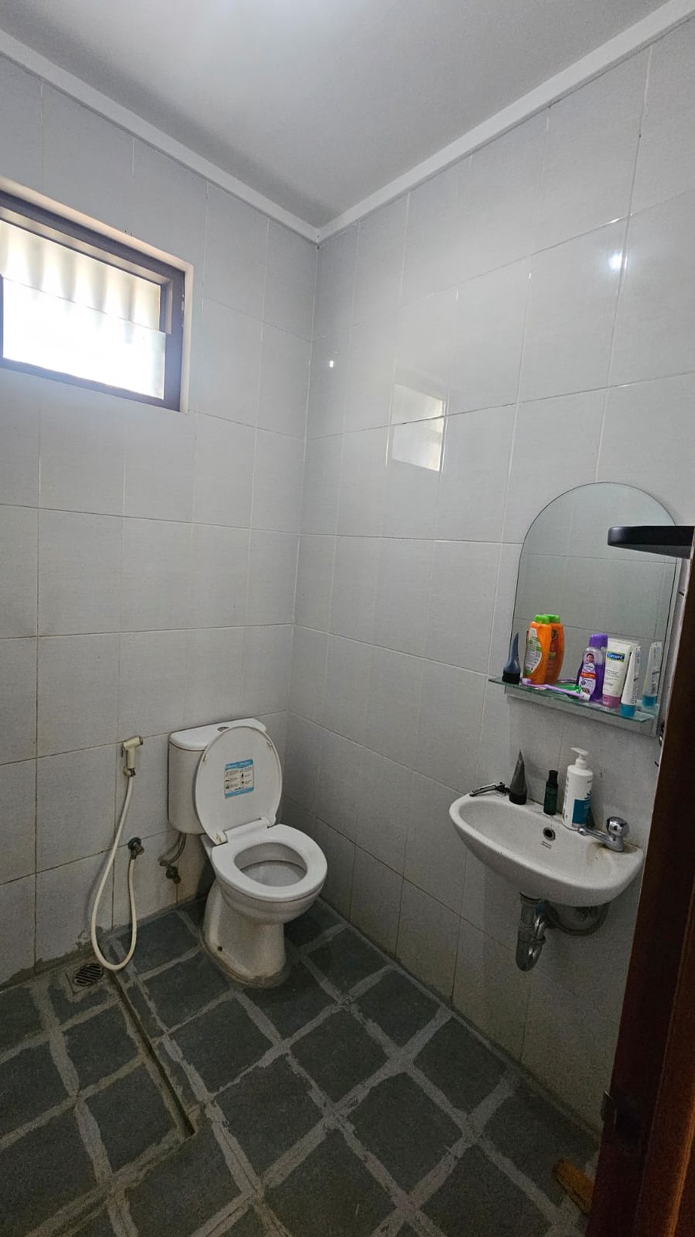 Rumah Minimalis, 2 Lantai Siap huni dalam Cluster di Buaran- Serpong