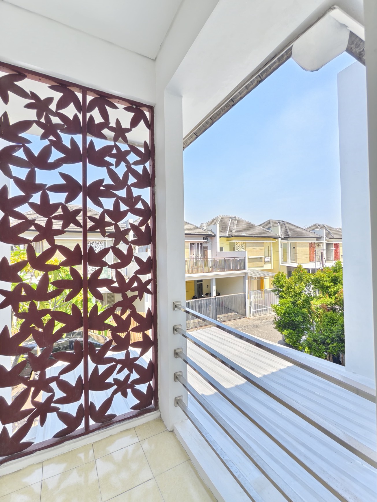 Rumah Cantik Harga Terbaik di Regency One Wonorejo - Akses Mudah ke Tengah Kota