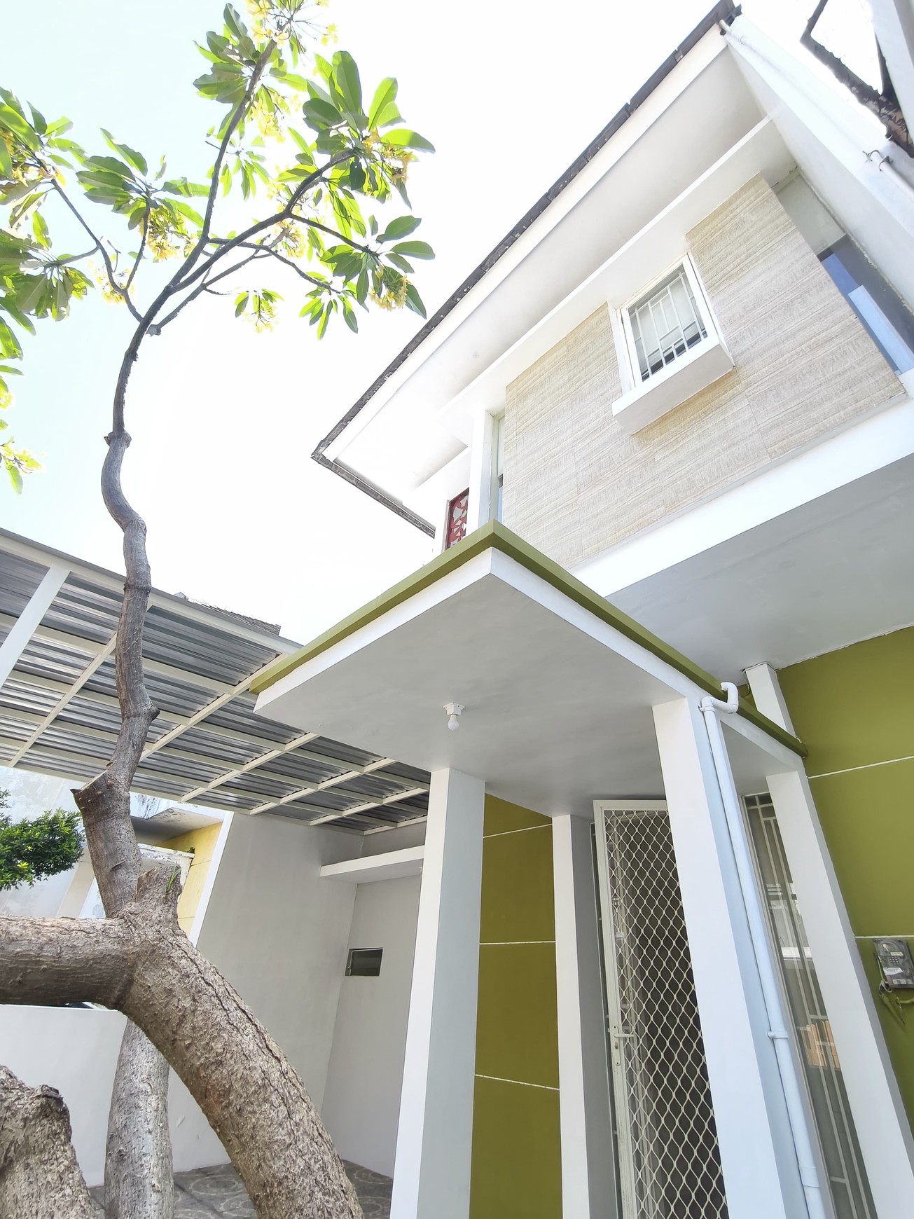 Rumah Cantik Harga Terbaik di Regency One Wonorejo - Akses Mudah ke Tengah Kota