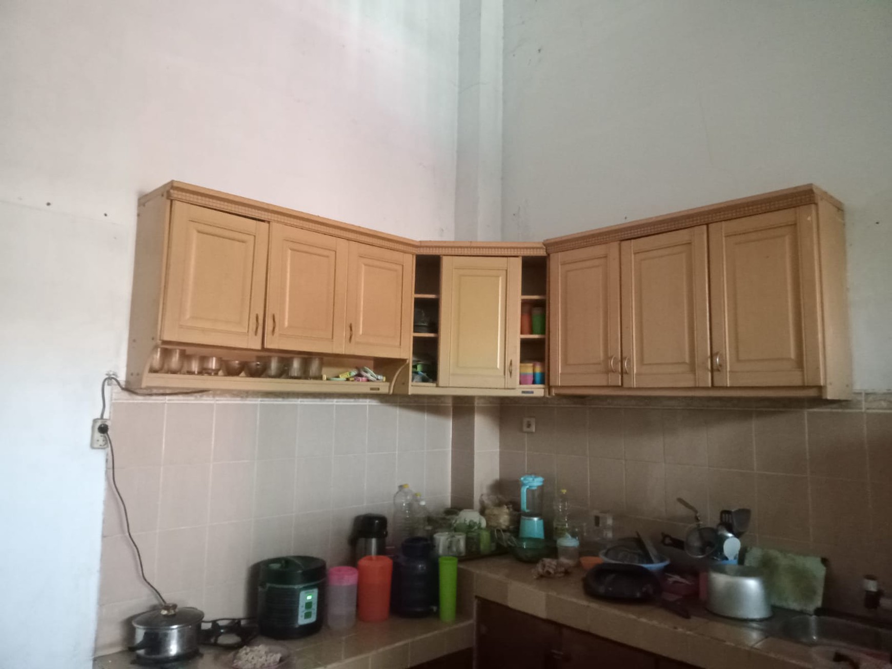 Dikontrakkan Rumah 2 Lantai Full Renovasi di Puri Surya Jaya - Gedangan, Sidoarjo