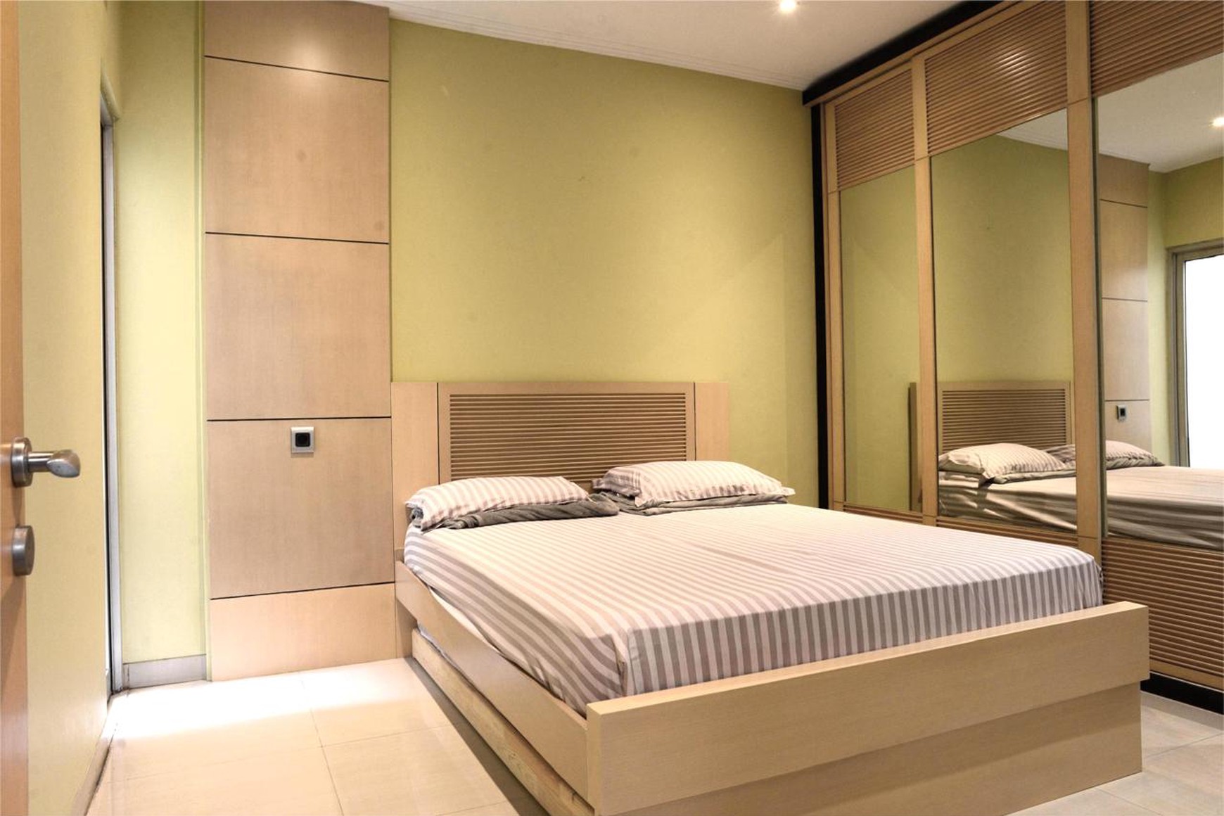 Dijual Rumah Bagus Full Furnished di Sayap Pasteur