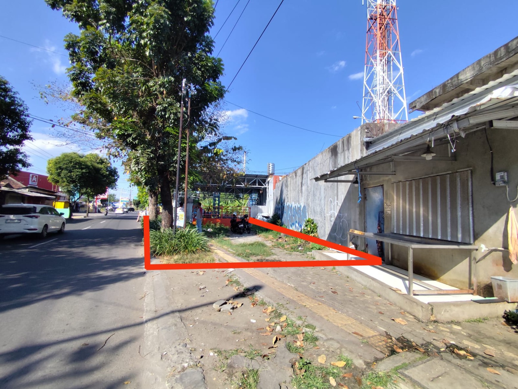Tanah 584  Meter Persegi Cocok Untuk Ruang Usaha, Sorosutan Umbulharjo, Yogyakarta