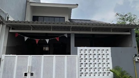 Rumah Minimalis, Bagus, dalam Cluster di Graha Bintaro