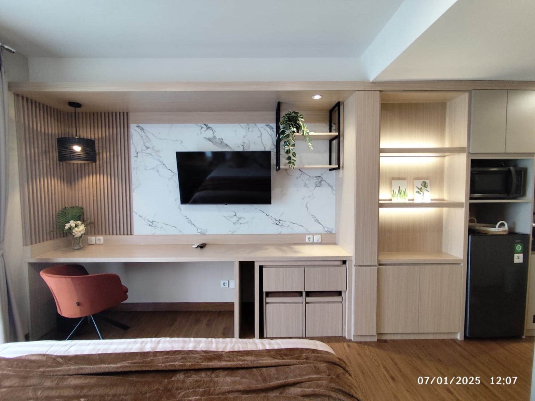 Apartment Siap huni, Fully furnished, Lokasi strategis dekat ST. KAI Jurangmangu