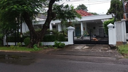 Dijual rumah murah di area raya Darmo, kapuas