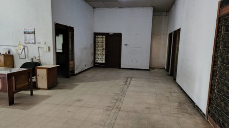 RUMAH TENGAH KOTA SURABAYA