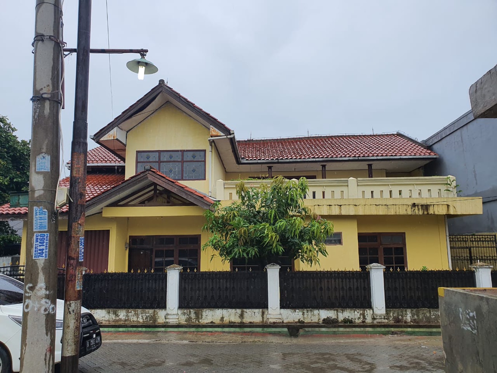 Rumah Hitung Tanah Area Cipete