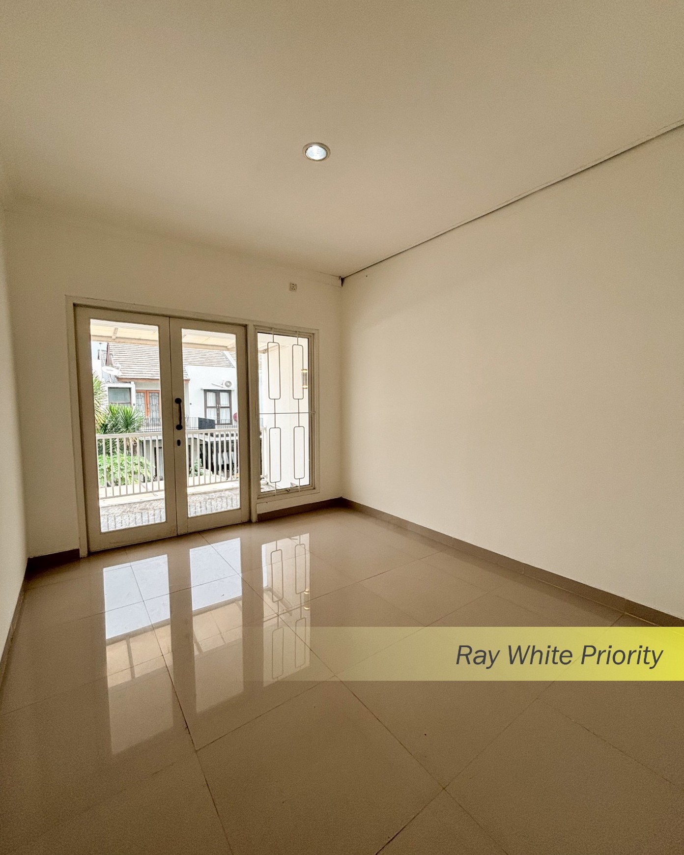 Rumah Baru Renovasi di Emerald  Bintaro #DG