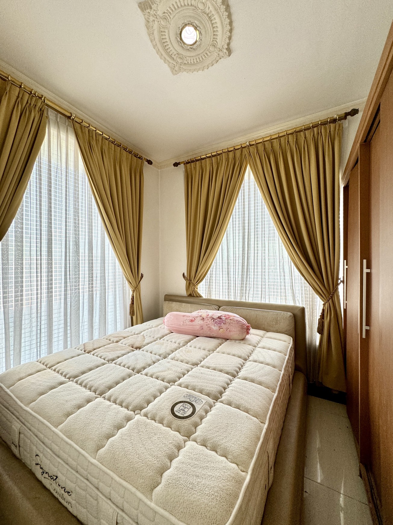 Dijual  Rumah di Camar Elok, Pik Jakarta Utara