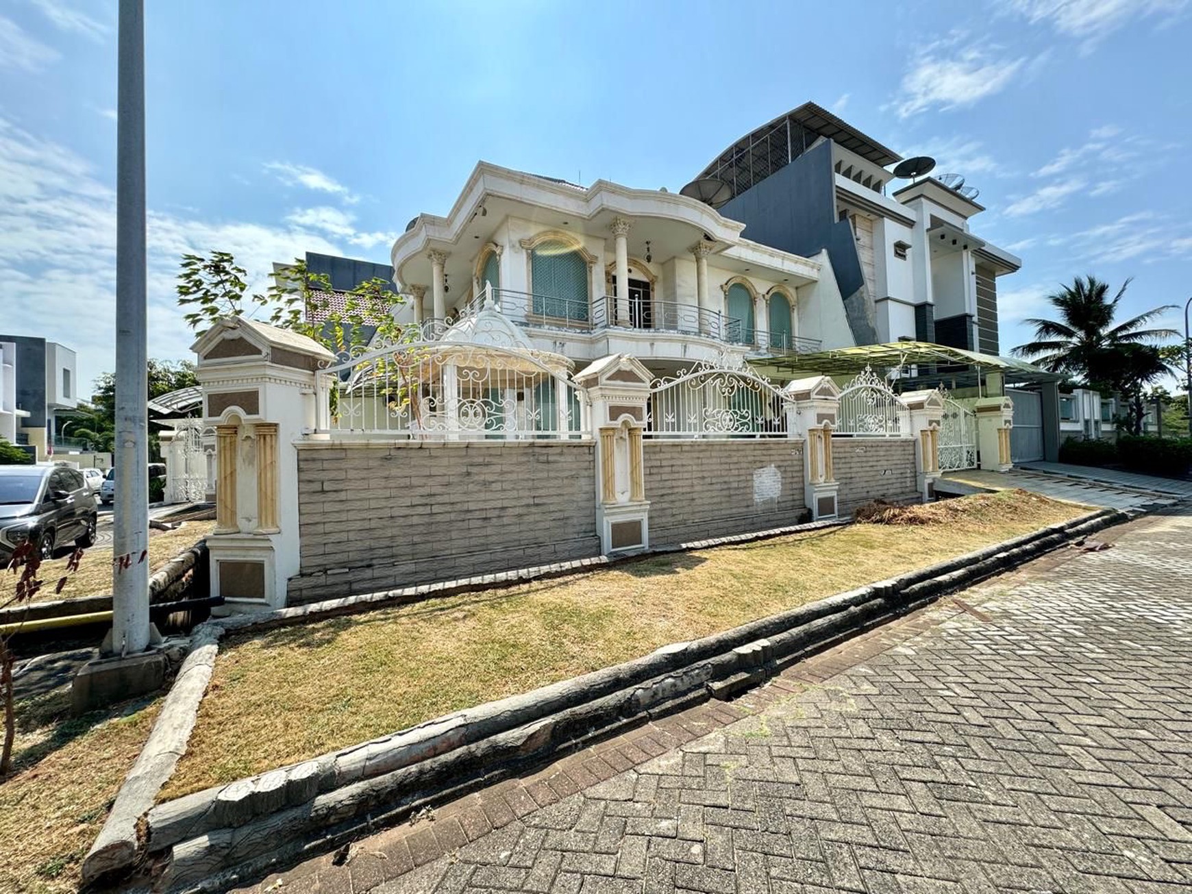 Dijual  Rumah di Camar Elok, Pik Jakarta Utara