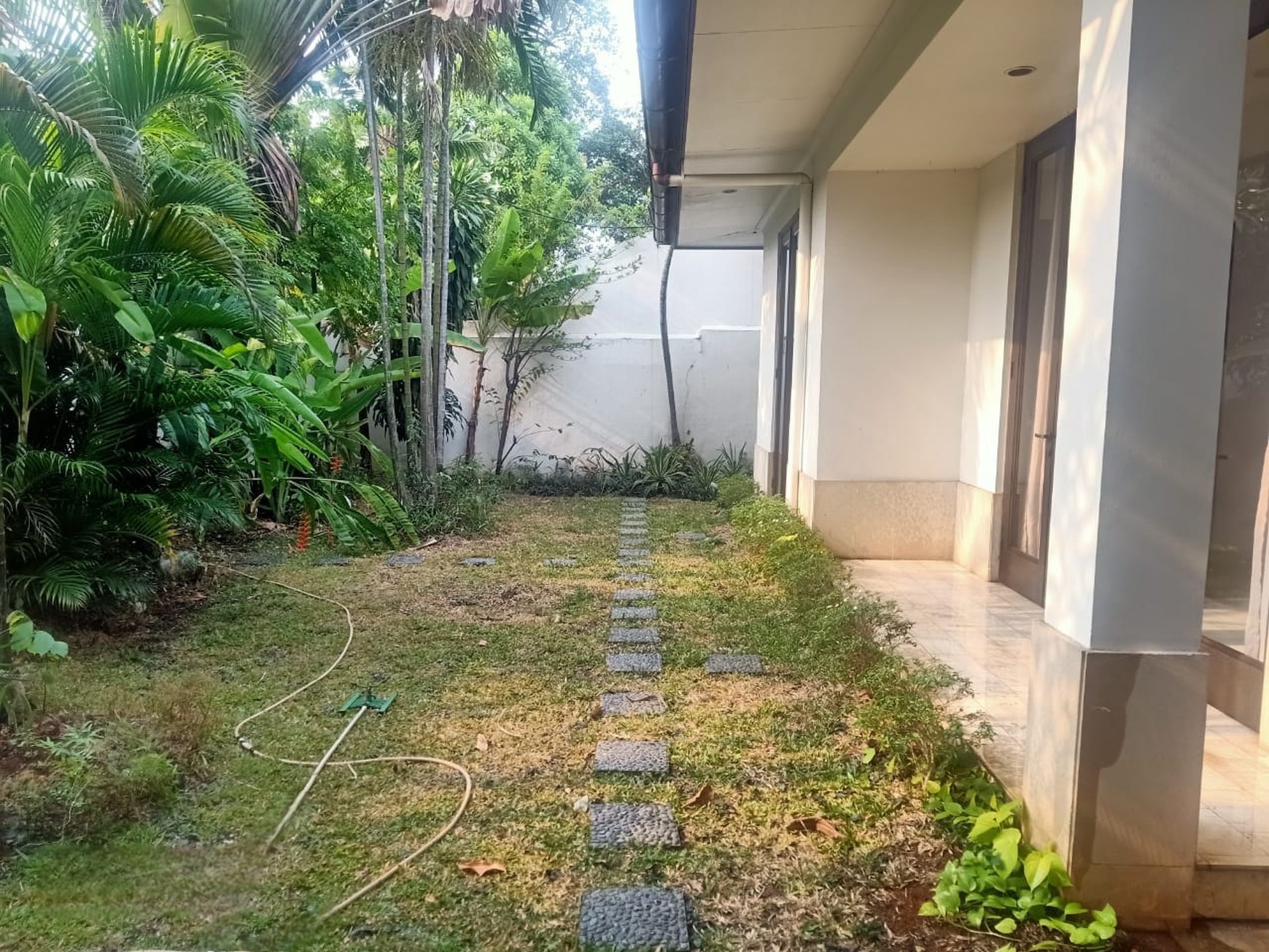 Dijual rumah selangkah dari antasari, Cipete, Jakarta selatan