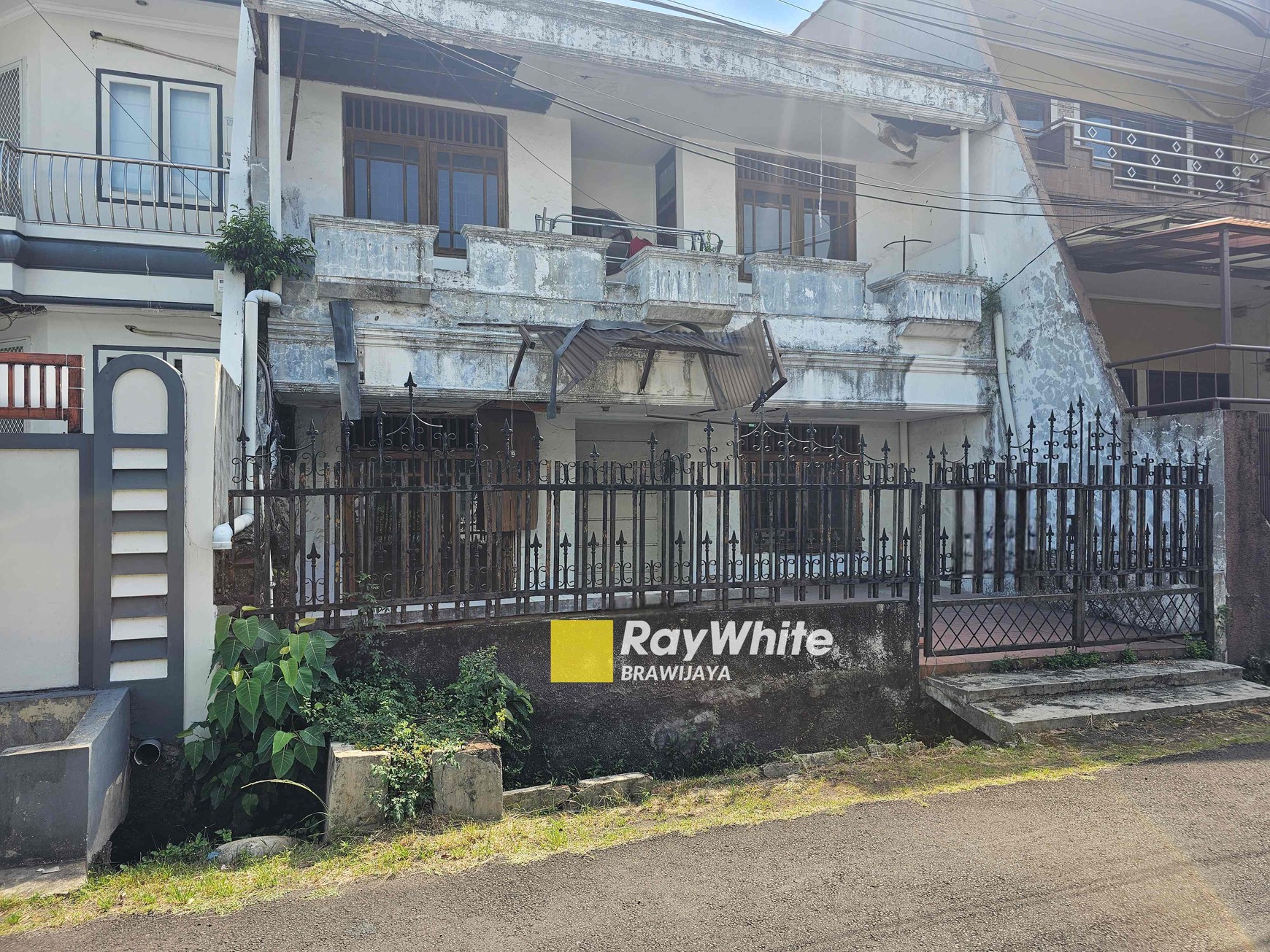 Rumah di Kompleks Green Ville, Tanjung Duren, Jakarta Barat, Hitung Tanah Saja