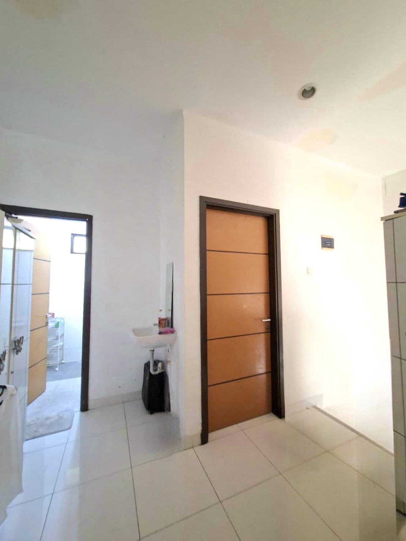 Rumah di Bintaro Tangerang Selatan 2 Lantai Siap Huni KT 4+1 KM 3+1