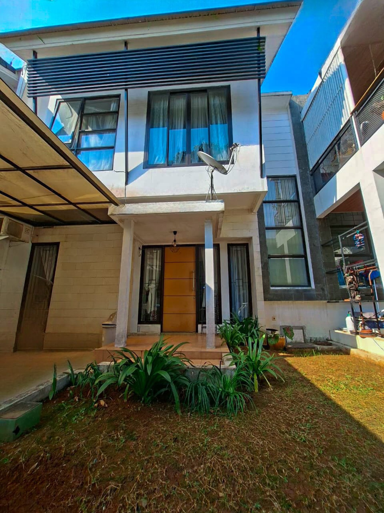 Rumah di Bintaro Tangerang Selatan 2 Lantai Siap Huni KT 4+1 KM 3+1