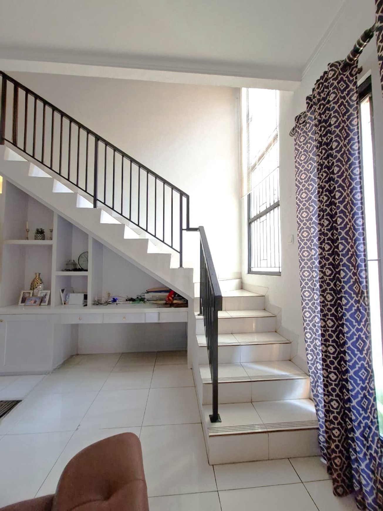 Rumah di Bintaro Tangerang Selatan 2 Lantai Siap Huni KT 4+1 KM 3+1