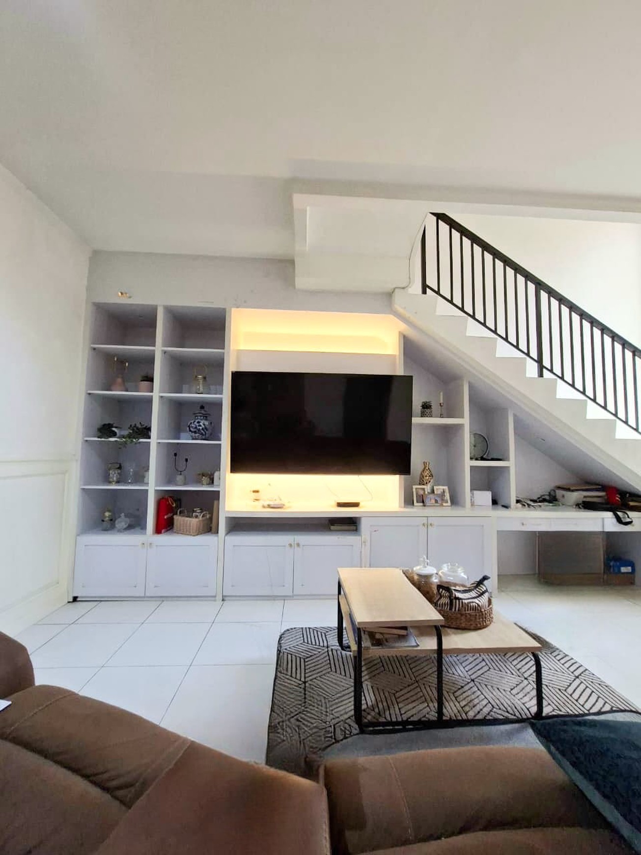 Rumah di Bintaro Tangerang Selatan 2 Lantai Siap Huni KT 4+1 KM 3+1