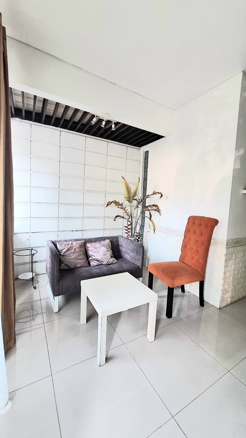 Rumah Bagus 2 Lantai Siap Huni KT 3+1 KM 2+1 SHM @Jombang, Ciputat