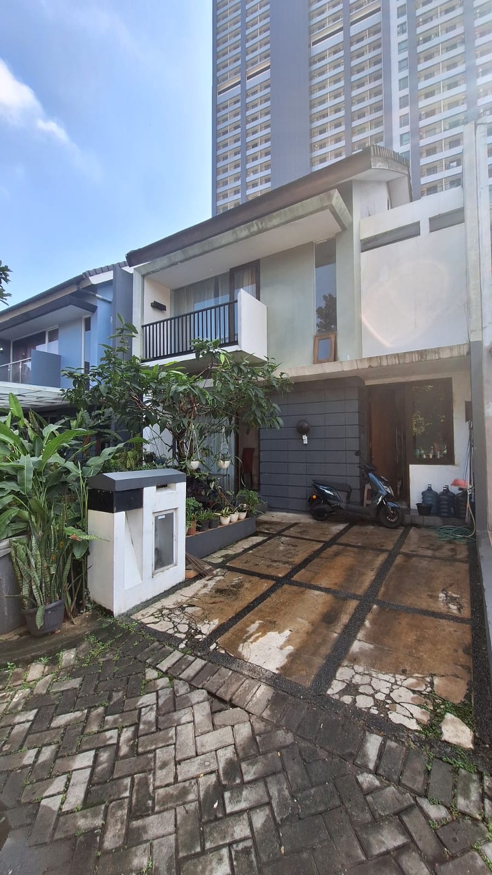 Rumah Bagus 2 Lantai Siap Huni KT 3+1 KM 2+1 SHM @Jombang, Ciputat