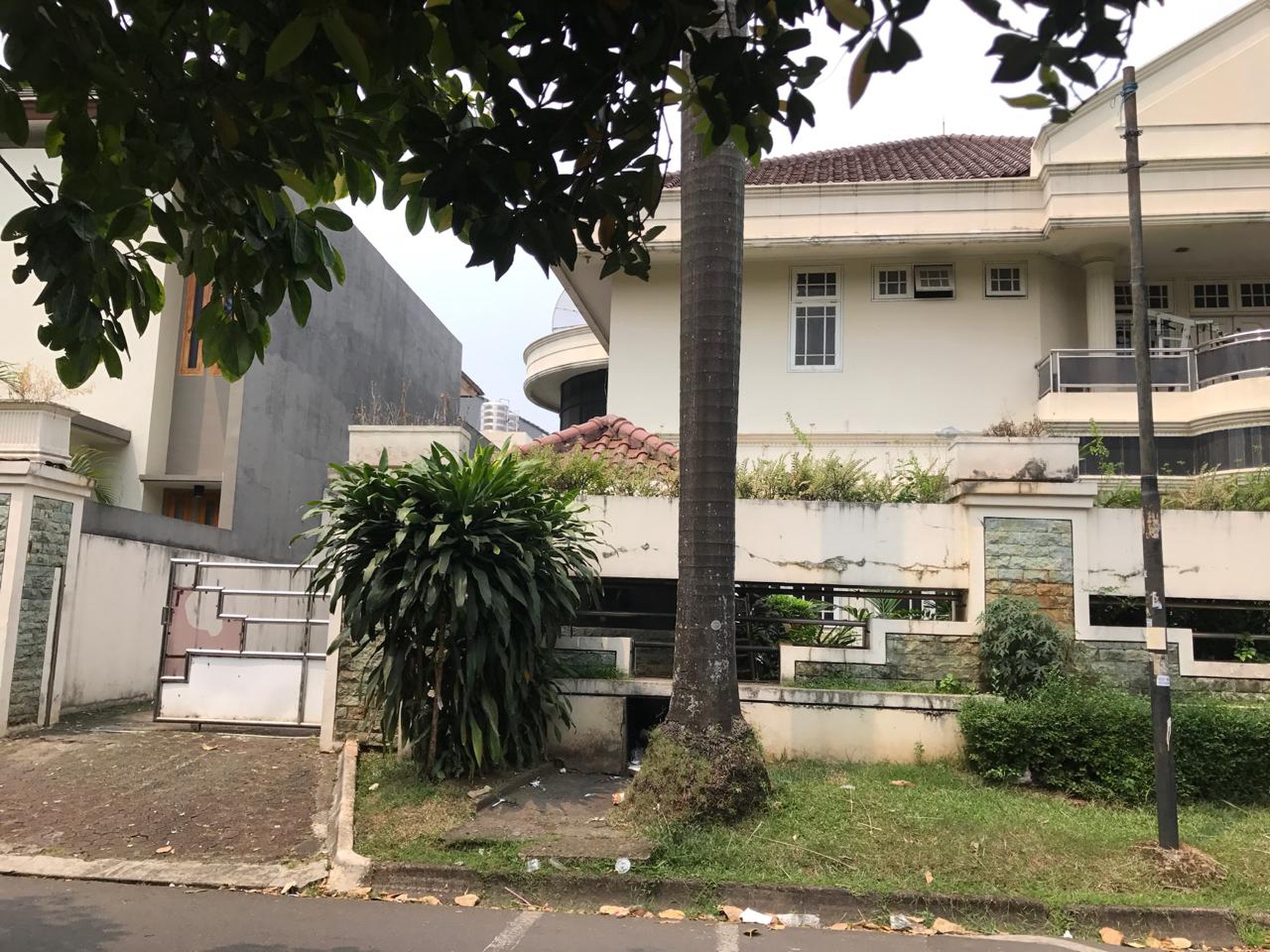 Rumah Murah Pondok Indah Tanah Luas Posisi Hook