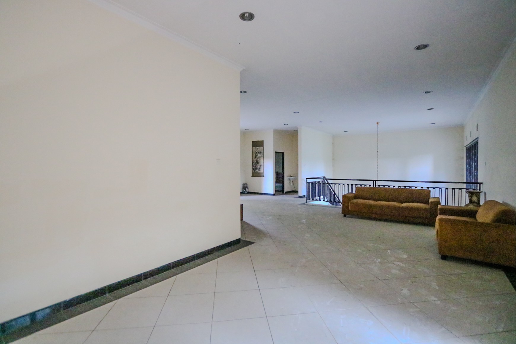 RUMAH NYAMAN LINGKUNGAN ELIT, BATUNUNGGAL, AKSES MUDAH GATOT SUBROTO, DAGO, SETRADUTA