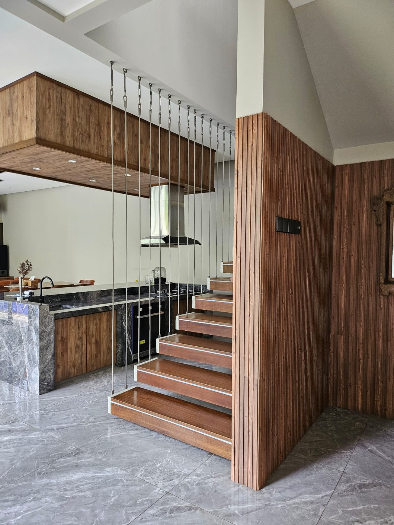 Dijual Rumah Baru - Tropical Modern Design