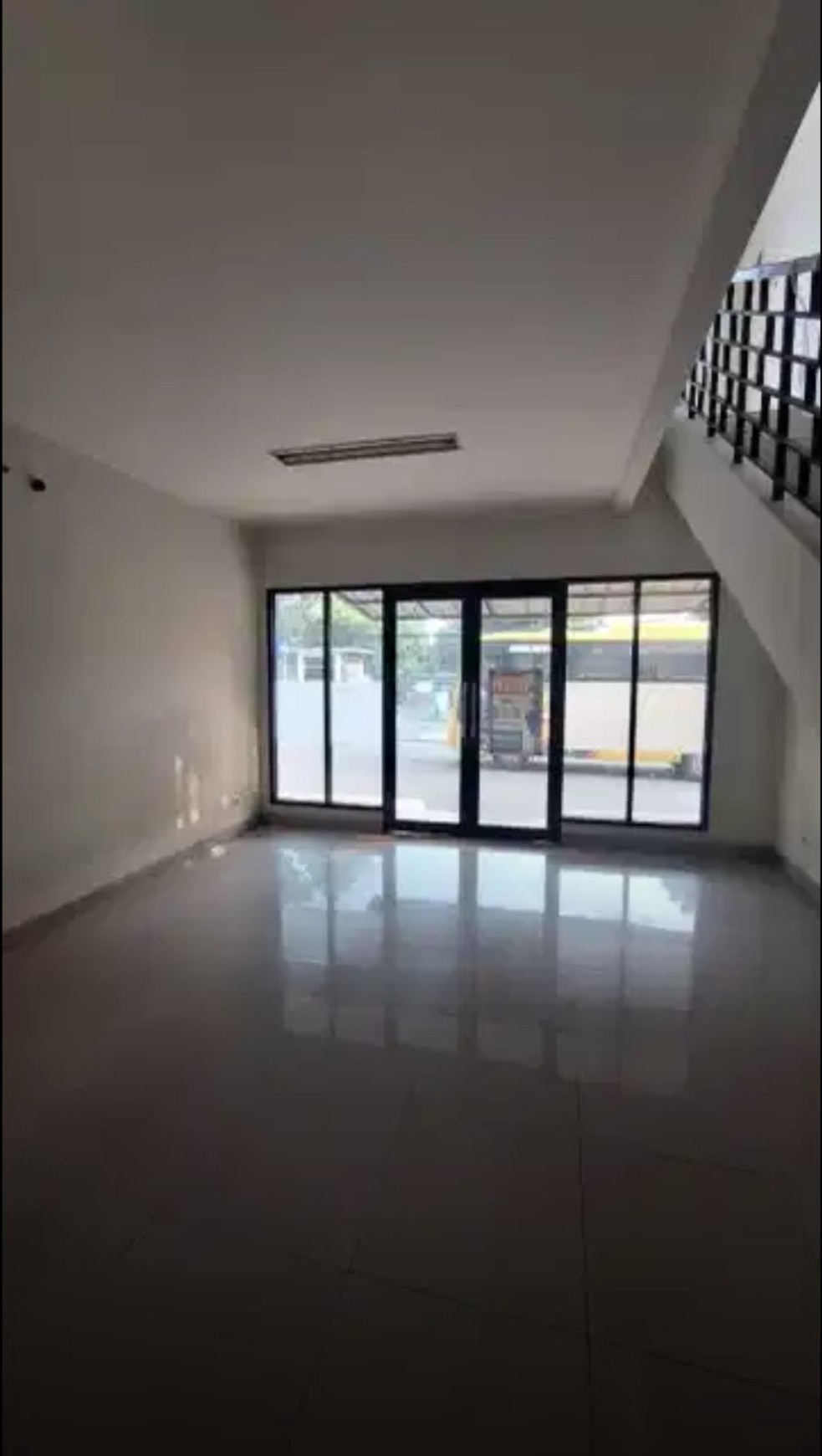 Ruko Siap Pakai Di Ruko Neo Fiera Graha Raya Bintaro Jaya