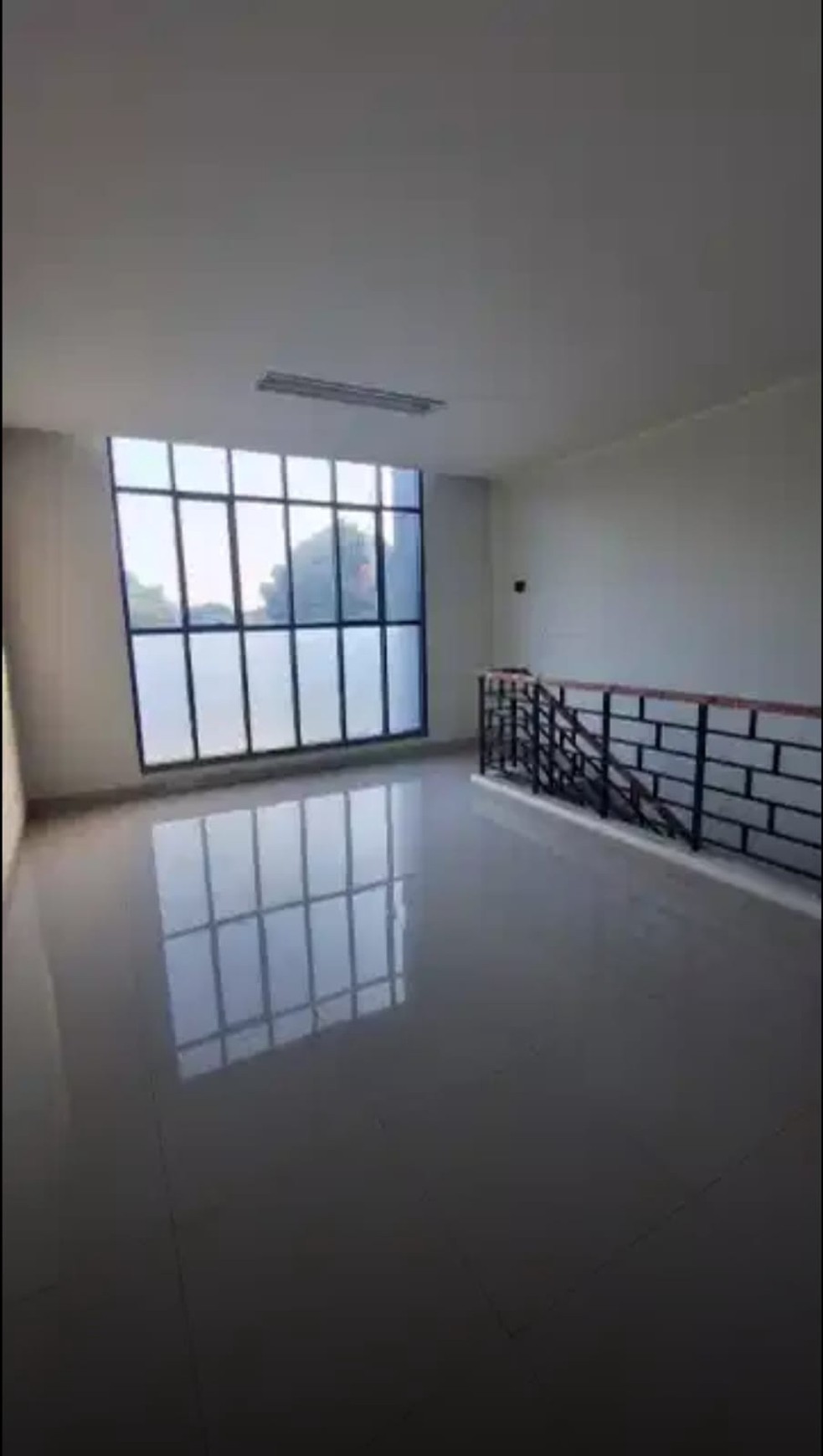 Ruko Siap Pakai Di Ruko Neo Fiera Graha Raya Bintaro Jaya