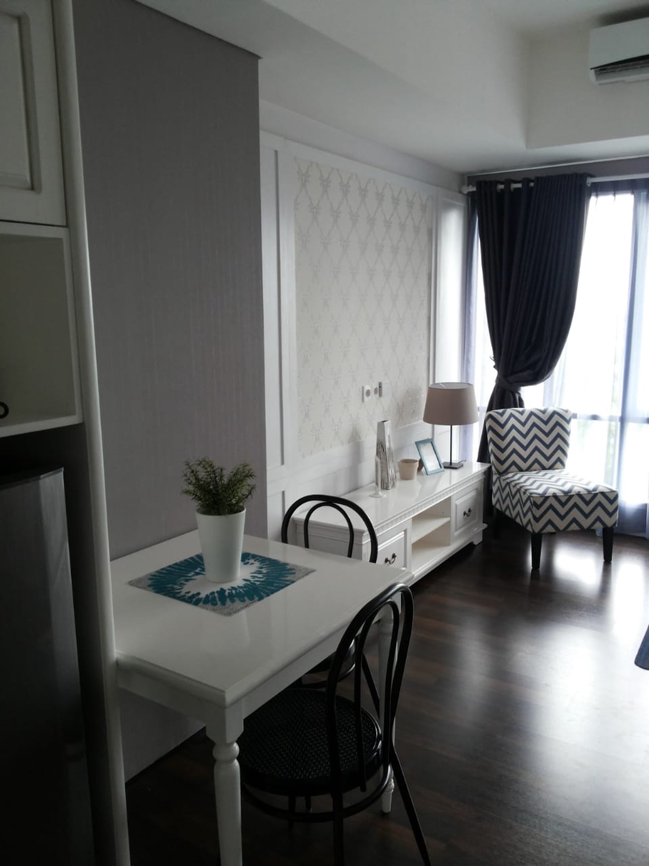 DISEWAKAN APARTMENT T. Studio - 25 m² ALTIZ - BINTARO