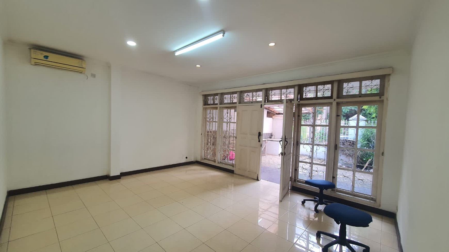 Disewa Rumah Di kebayoran Baru, Jakarta Selatan