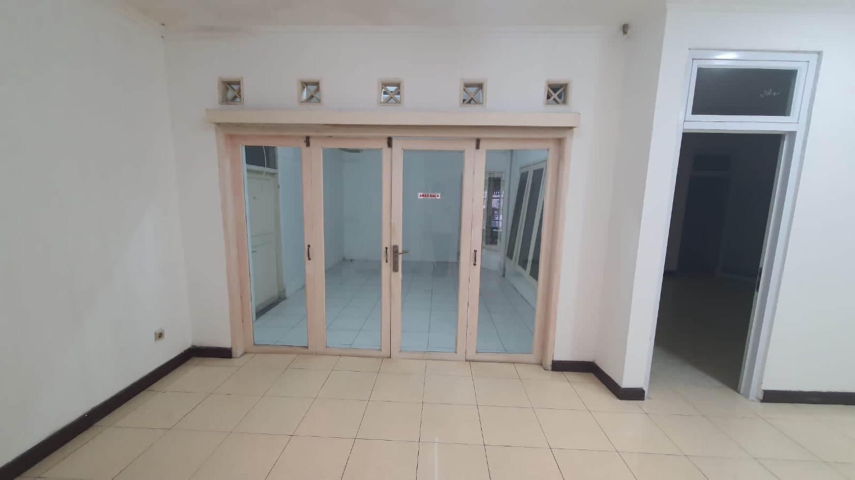 Disewa Rumah Di kebayoran Baru, Jakarta Selatan