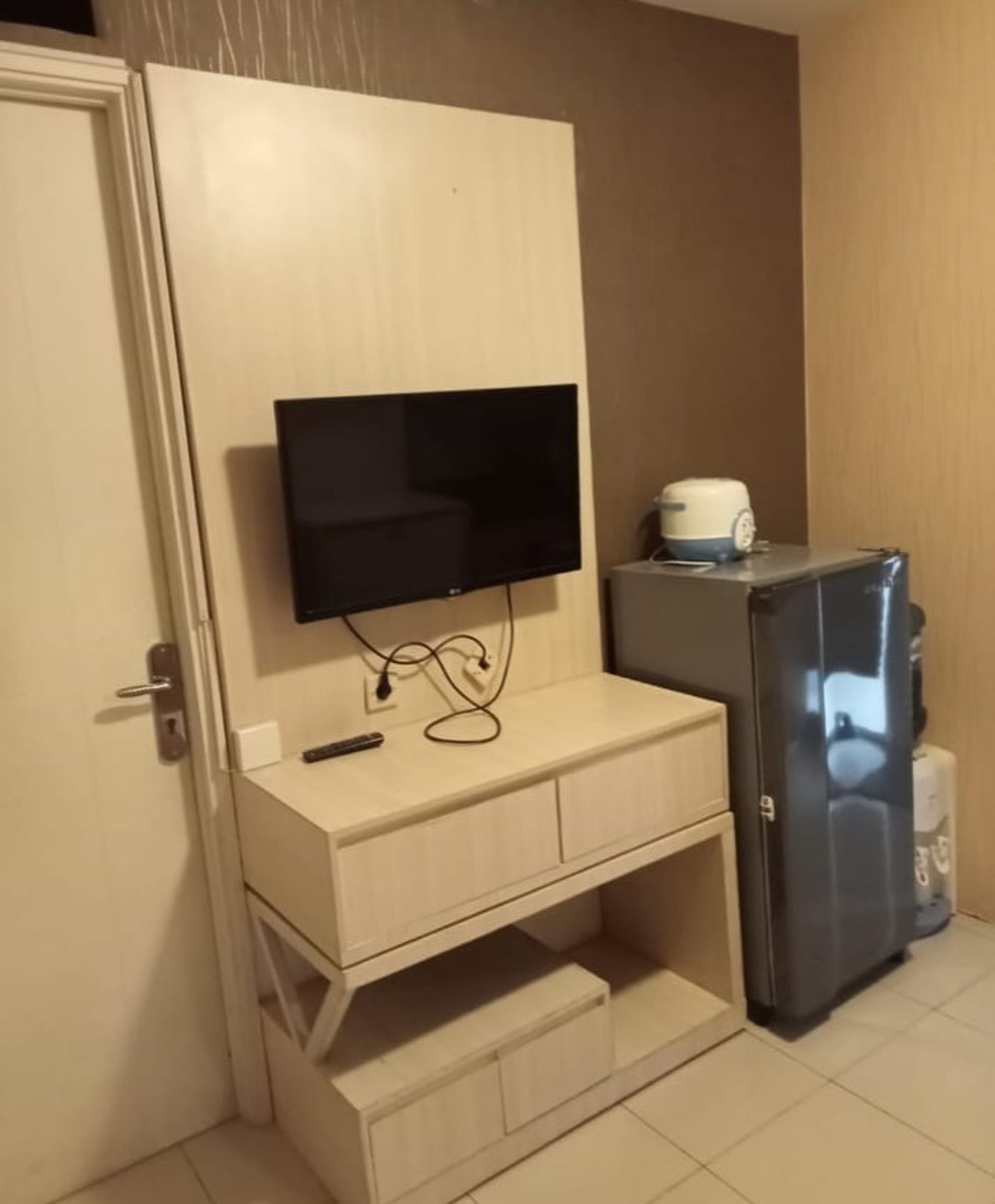 DISEWA APARTMENT  KALIBATA- JAKARTA SELATAN 